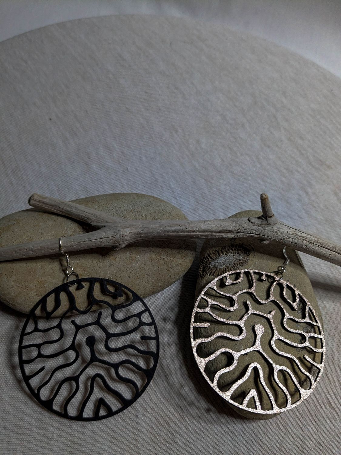 Ultra light earrings (BLK+CPPR)