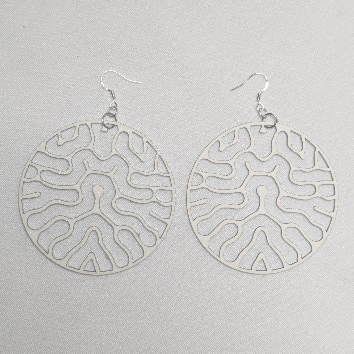 Ultra light earrings (WHT+SLVR)