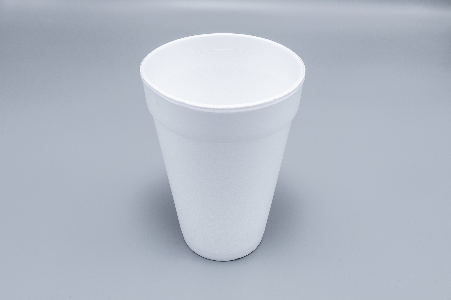 Dart Foam Cup White (40/25ct) #16J16