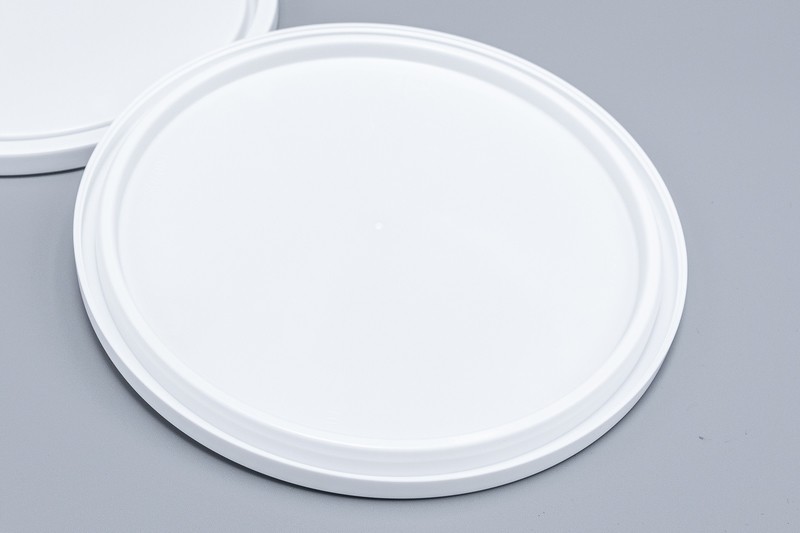 Berry Plastics Lids 1/2 Gallon 200ct