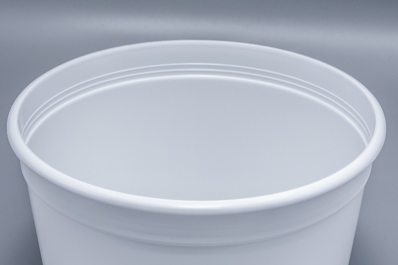 Berry Plastics Container 1/2 Gallon (200ct)