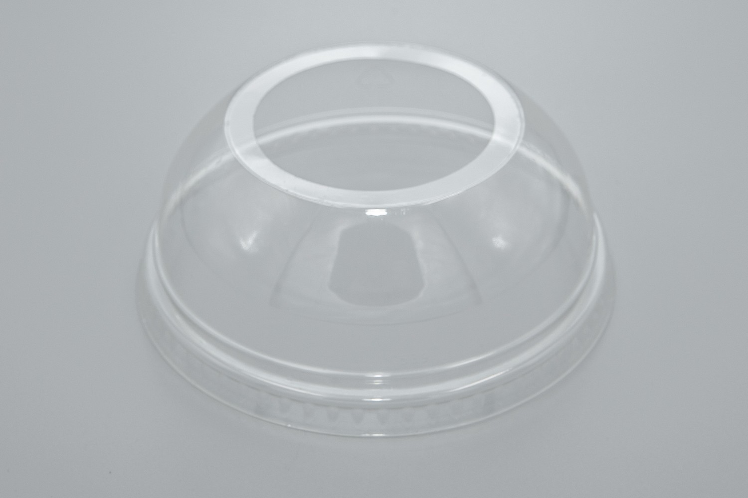Dart Clear Dome Lid / Tapas w/Wide Hole #DLW626