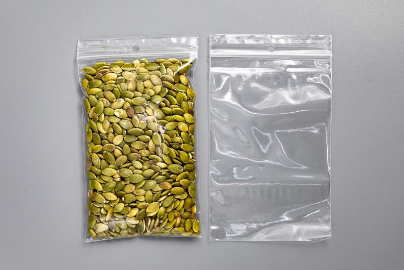 Polypropylene Zipper Bags W/ Hang Hole 4" x 6"  2mil