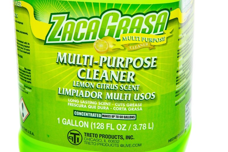 ZacaGrasa Multipurpose Cleaner "Lemon Scent"/ Limpiador Multi Usos "Fragancia Limon"4/1 Gal