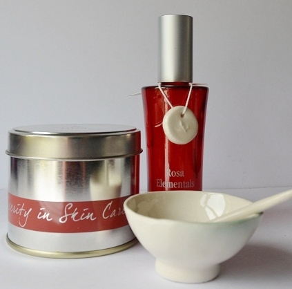 Rosa Radiance - Detoxifying, toning and rejuvenating exfoliator Rosa Radiance - Detoxifying, toning and rejuvenating exfoliator