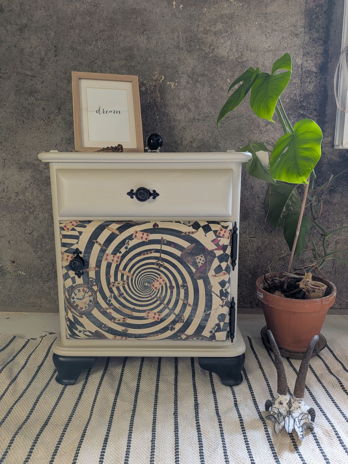 Absolem petite table de chevet