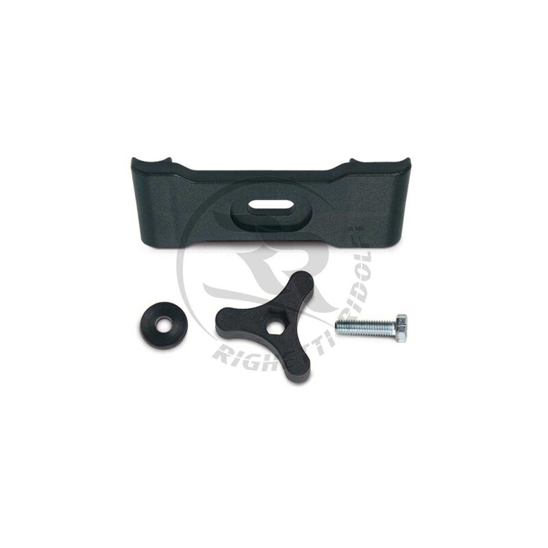 Fuel tank fitting braket