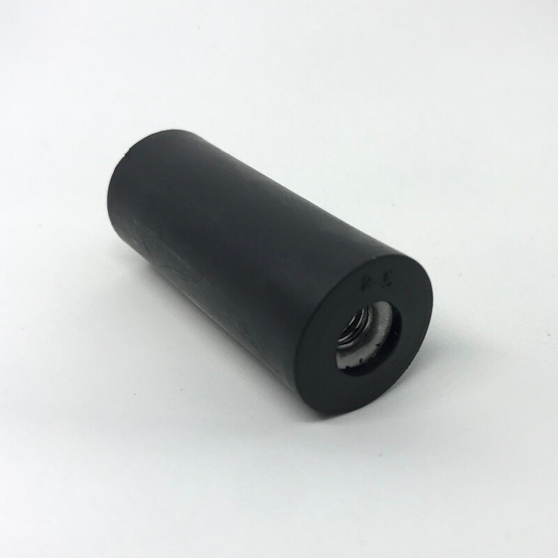 Rear bumper&#39;s inner rubber with nut