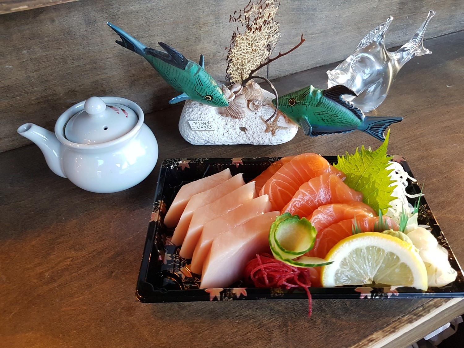 Tuna & Salmon Sashimi (10 pcs)