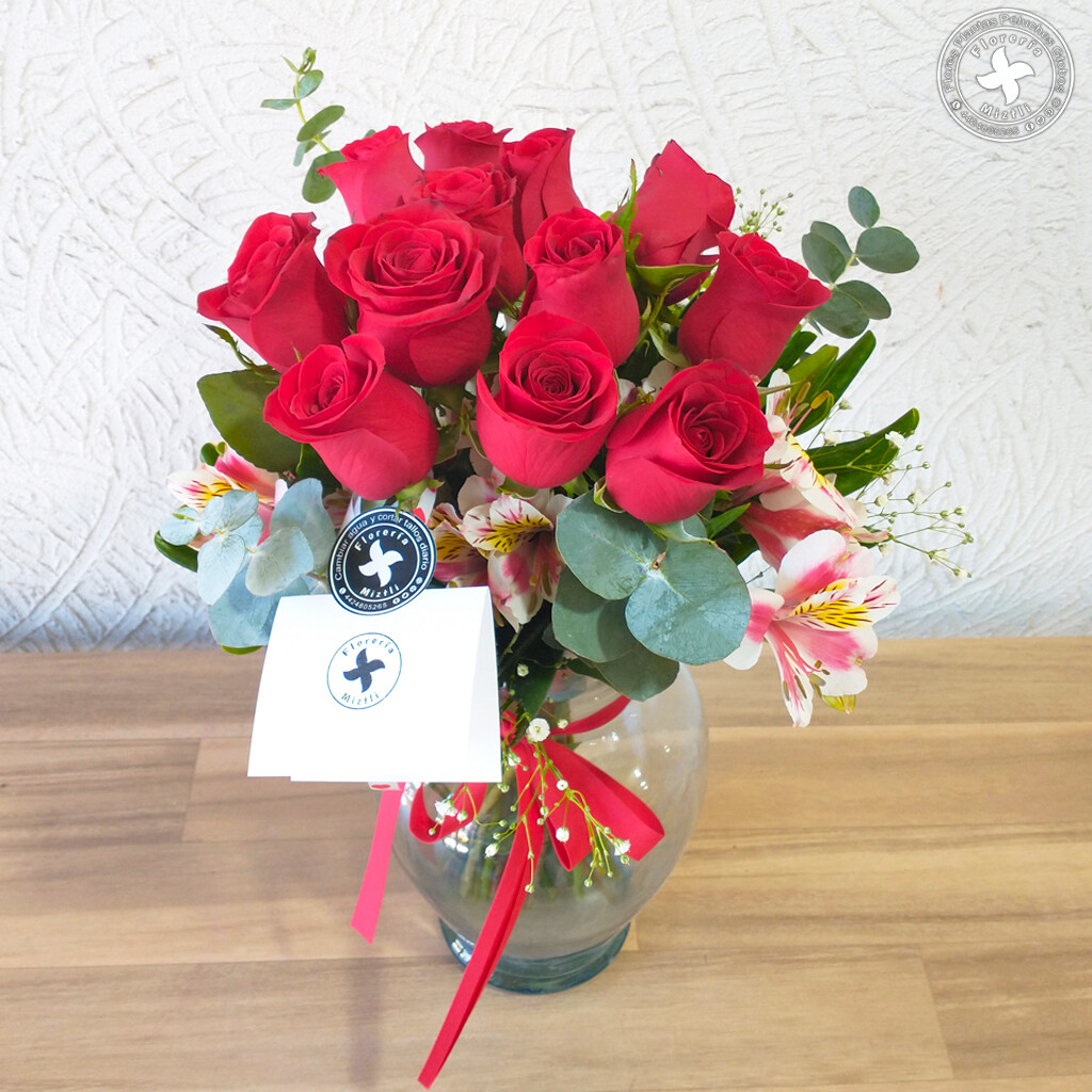 Florero chico 12 rosas