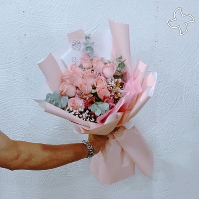 Ramo 12 rosas plus