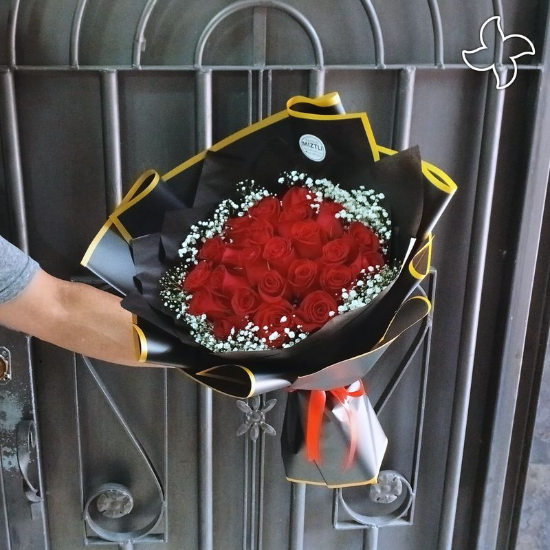 Ramo 24 rosas plus