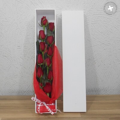 Caja larga 12 rosas