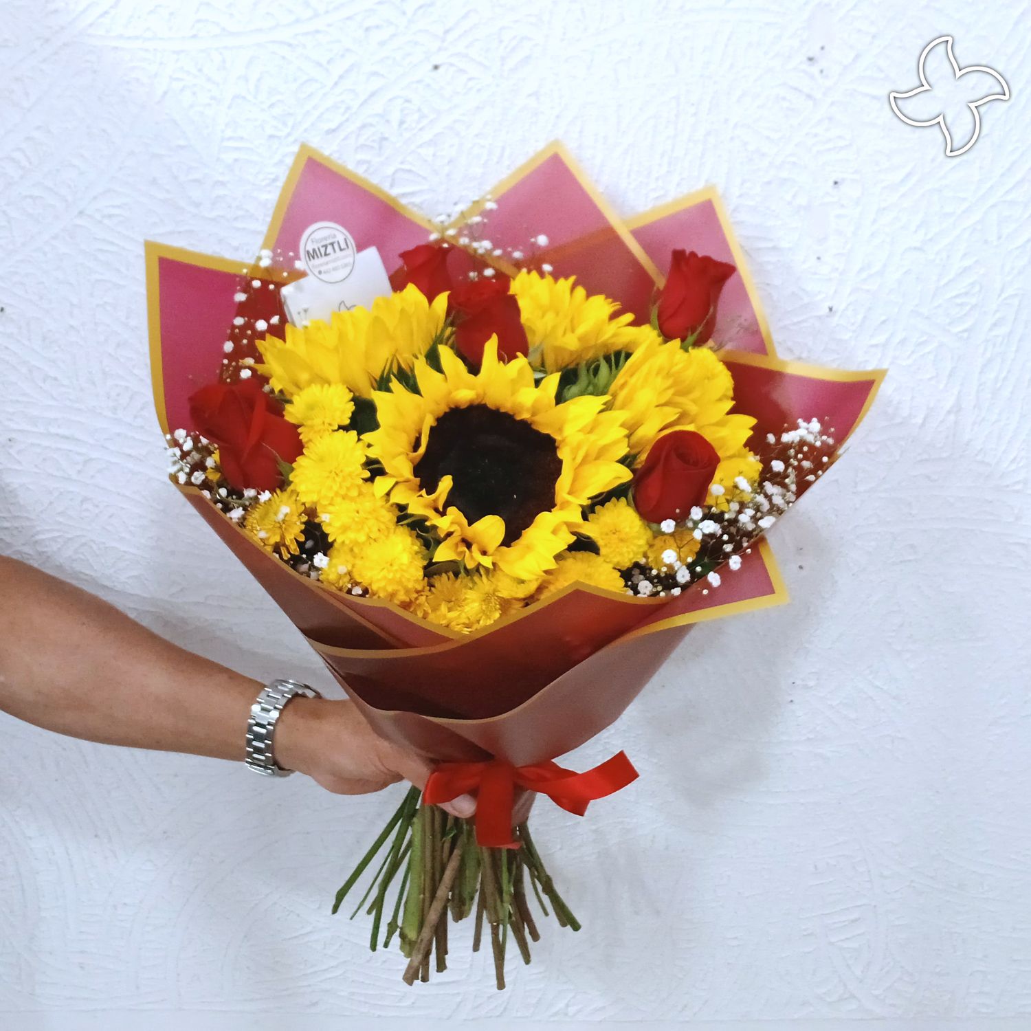 Ramo 4 girasoles y 5 rosas