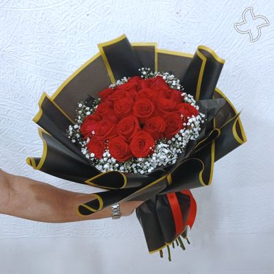 Ramo 24 rosas plus