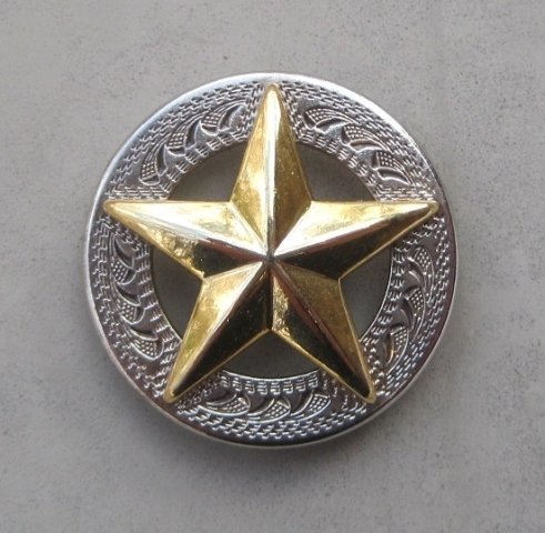 Concho with Raised Gold Star 1&quot; ~ R1498NG