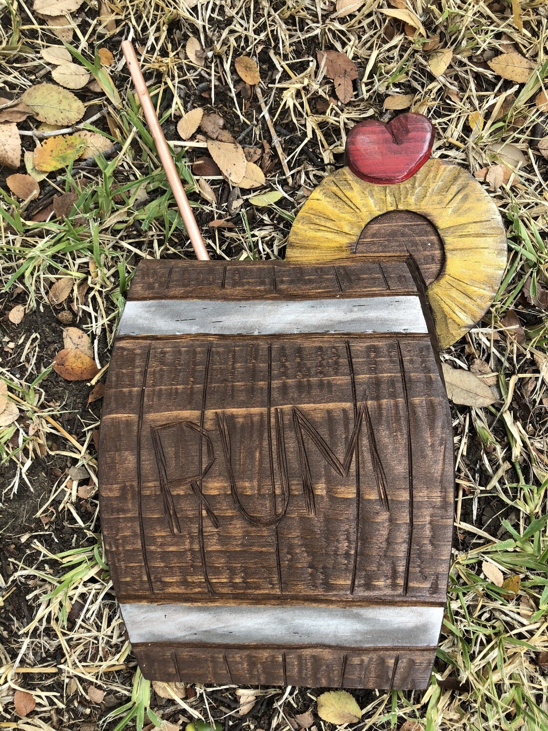 Wood carving: R Barrel Cocktail (1) Wood carving: R Barrel Cocktail (1)