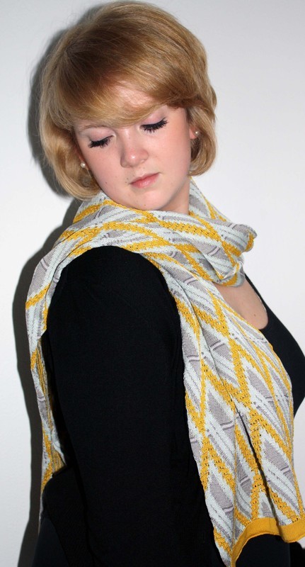 Contemporary lace design scarf SEASONAL PROMOTION