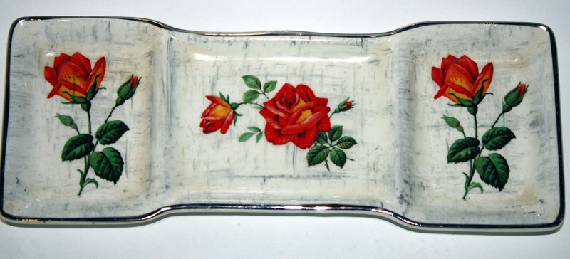 &#39;Stylecraft Midwinter&#39; vintage rose ceramic dish