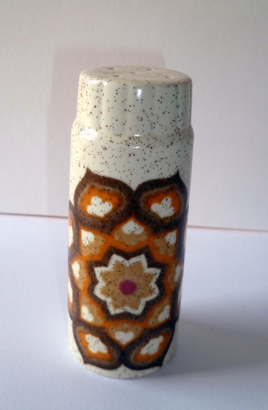 Vintage 1970&#39;s colourful pepper pot