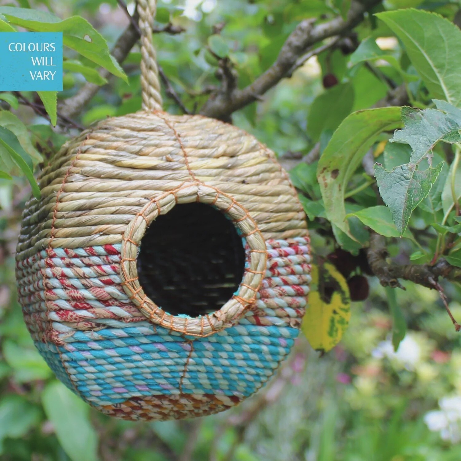 Wildlife World - Artisan Wild Bird Nester - Anita
