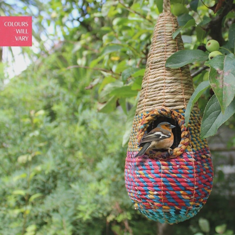 Wildlife World - Artisan Bird Nester - Tahera