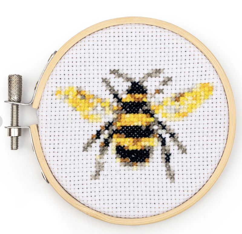 Kikkerland - Bee Mini Cross Stitch Embroidery Kit