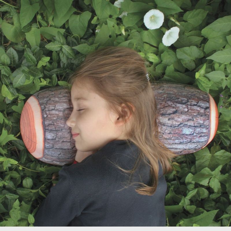 Kikkerland - Log Head Rest Pillow