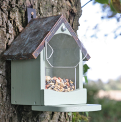 Wildlife World - Craftsman Squirrel Feeder