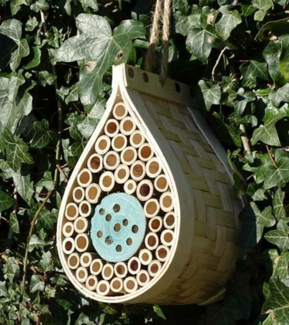 Wildlife World - Dewdrop Bee &amp; Bug Hotel