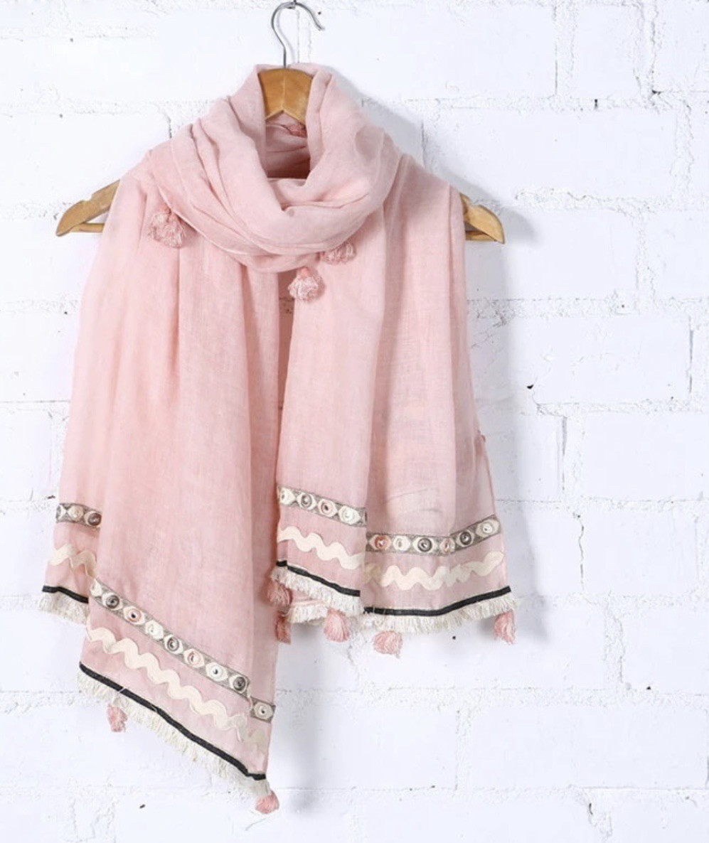 Blush Scarfe