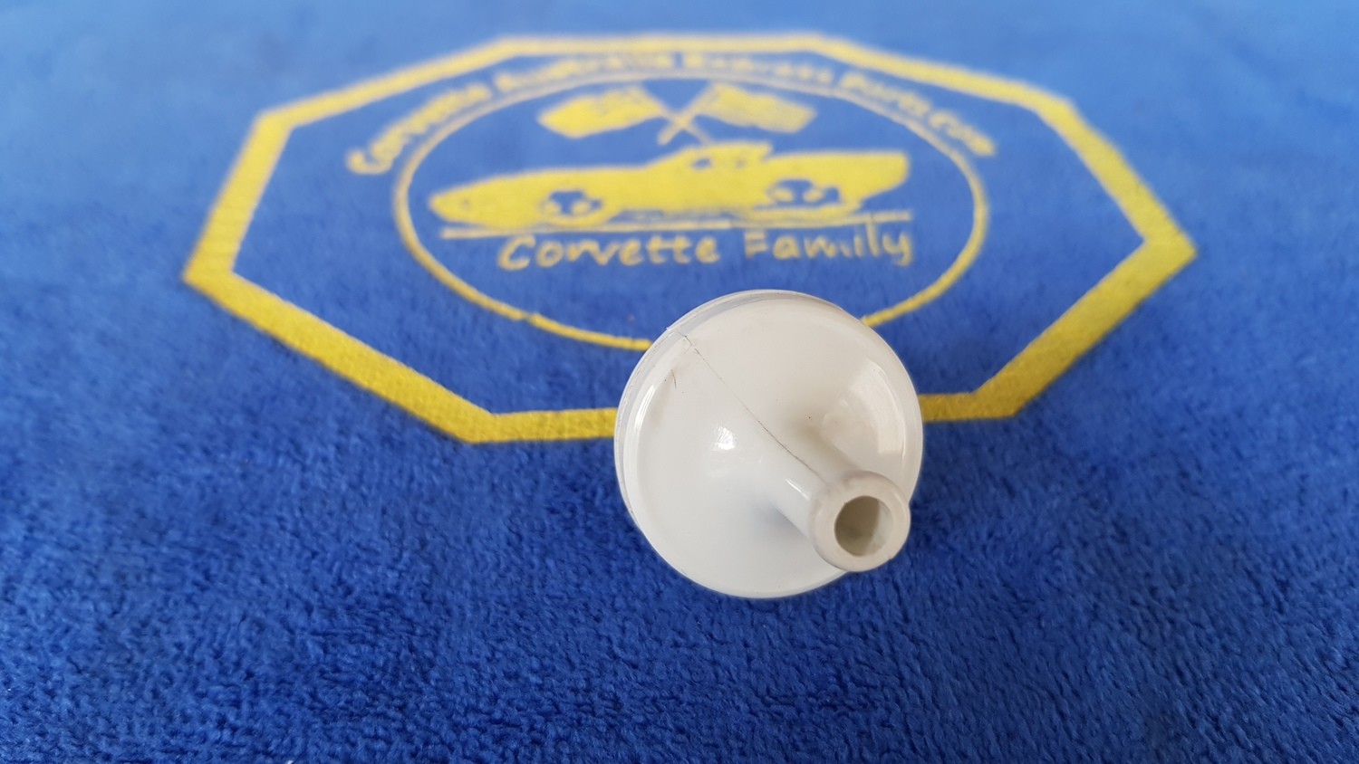CHECK VALVE-HEADLAMP-AIR FILTER-68-82 (#E5831) 2A4