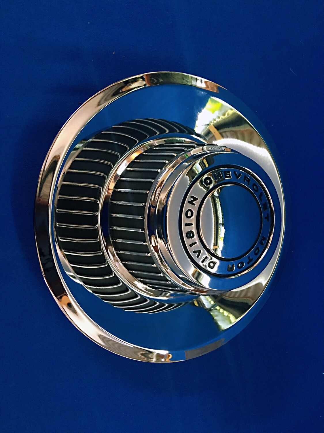 CAP SET-RALLY WHEEL CENTER-EXACT REPRODUCTION-4 PIECES-68-82 (#E3391S) 1AA3'