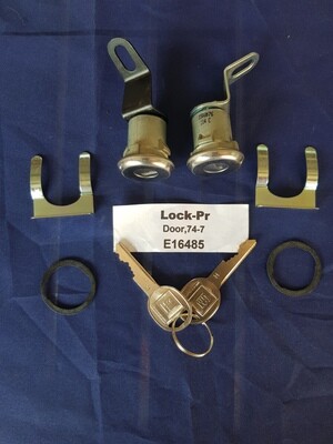 LOCK-DOOR-WITH KEYS-PAIR-74-77 (#E16485) 5A2