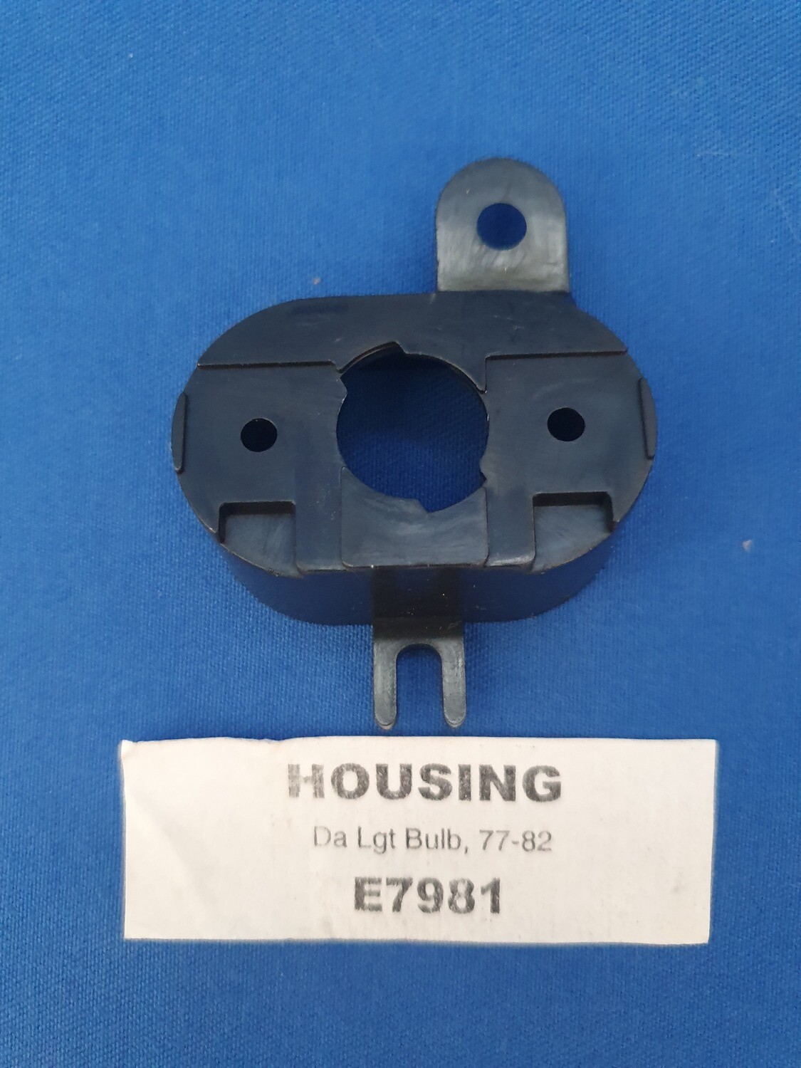 HOUSING-DASH LIGHT BULB-77-82 (#E7981) 1F2