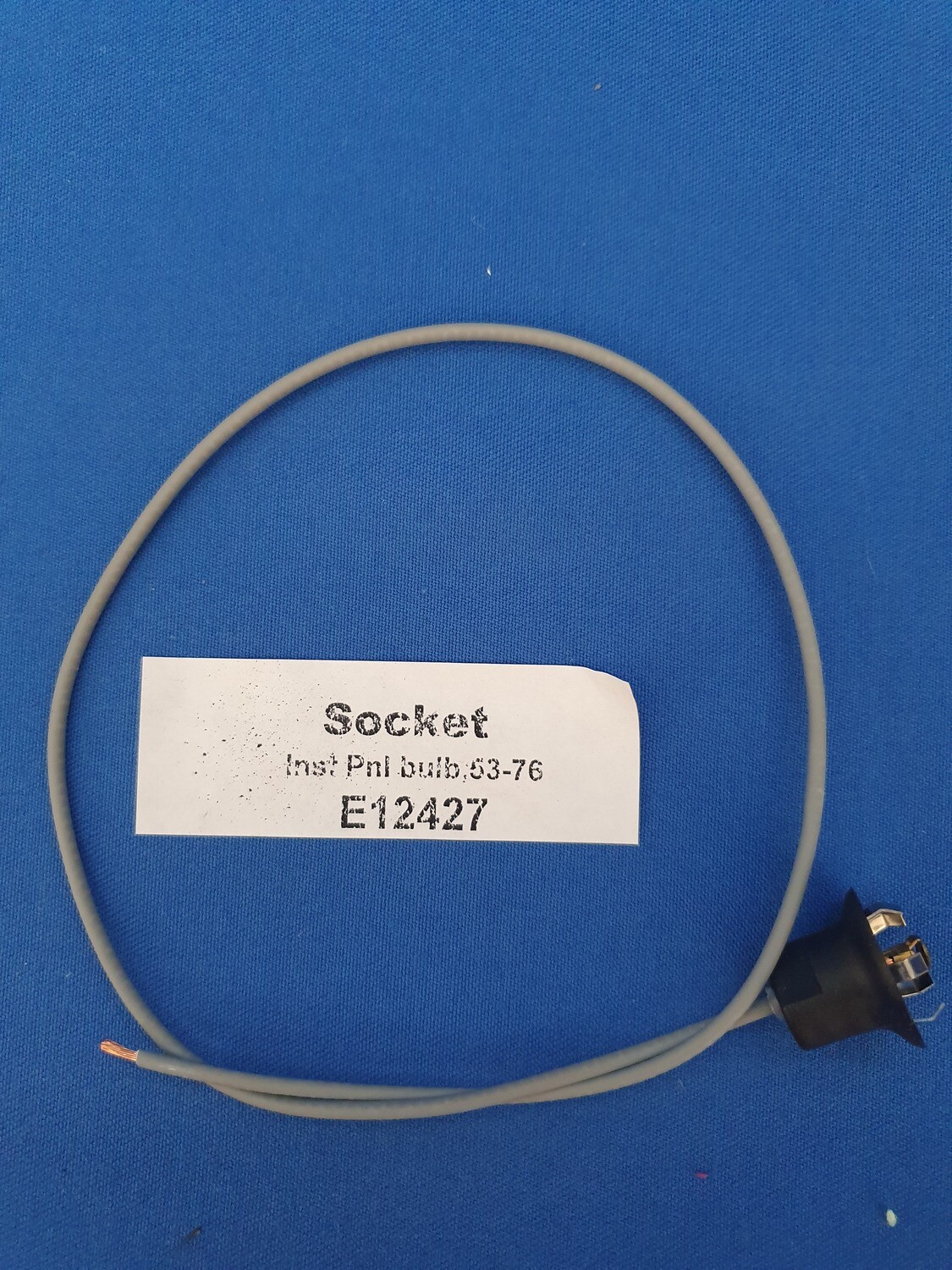 SOCKET-INSTRUMENT PANEL BULB-5-8 INCH HOLE-53-76 (#E12427) 1F2