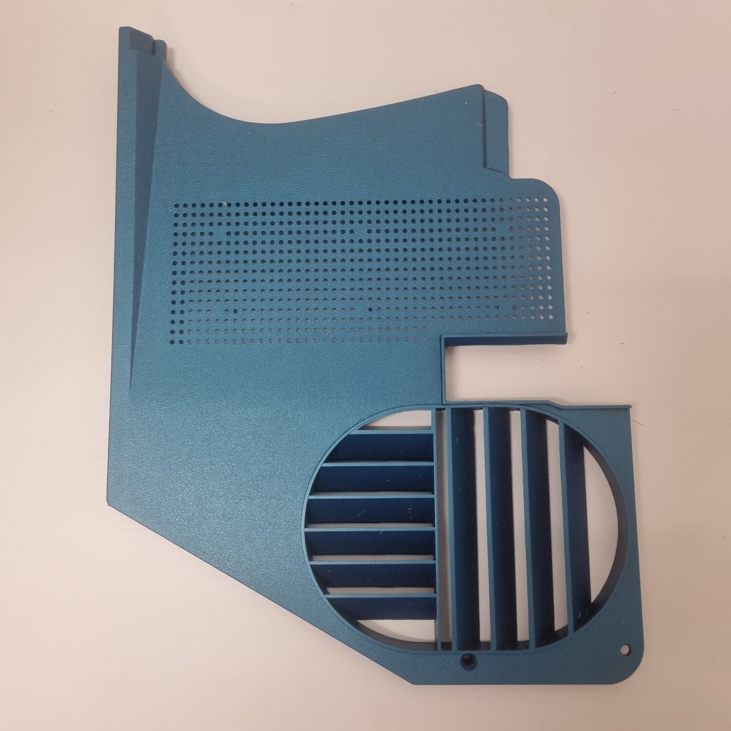 PANEL-KICK WITH VENT-BLUE-LEFT-68-77 (#E7984-4) 4D4 PANEL-KICK WITH VENT-BLUE-LEFT-68-77 (#E7984-4) 4D4