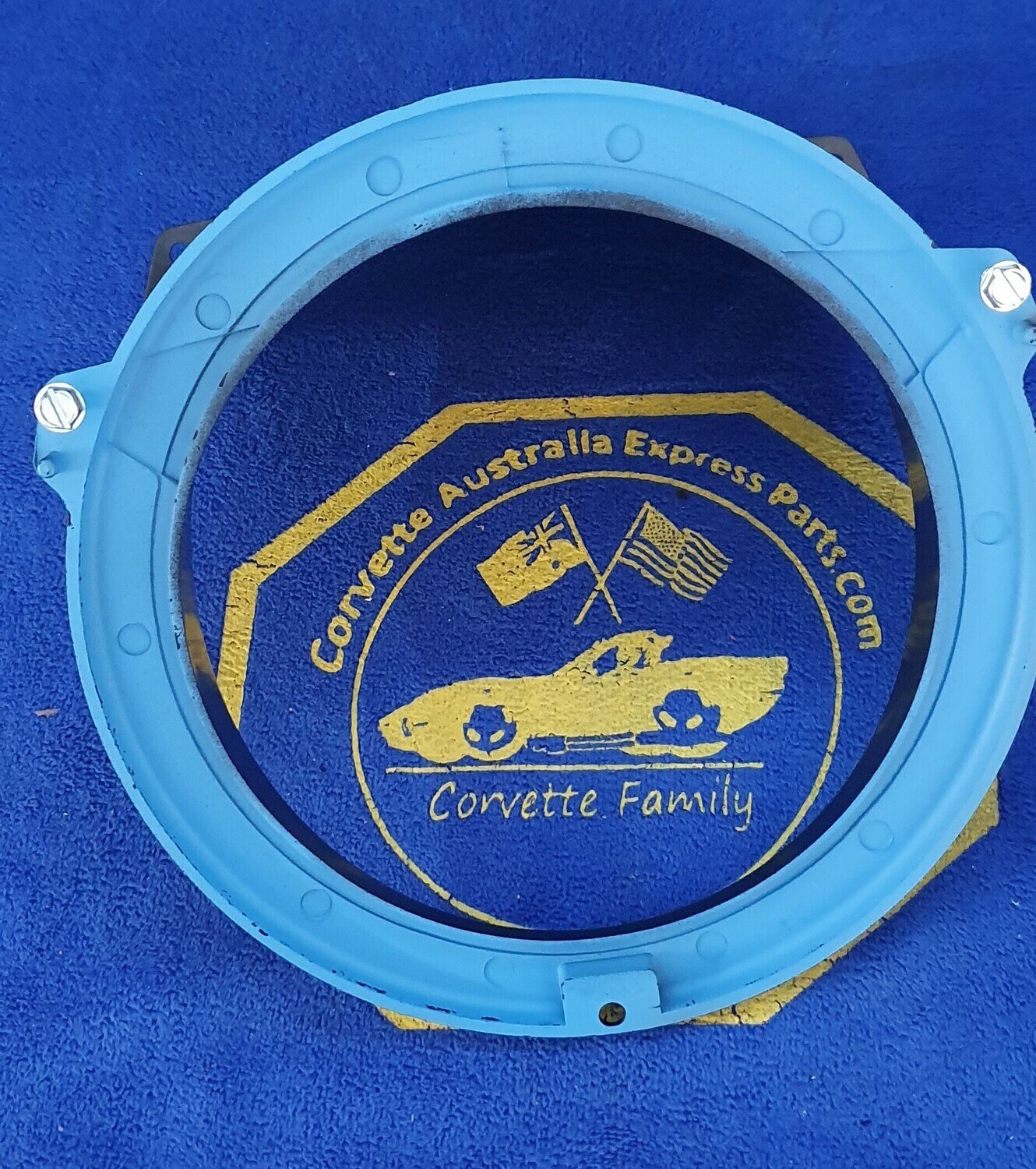 HOUSING-SPEEDOMETER AND TACHOMETER CASING TO BEZEL MOUNT EACH-72-77 (#E9987) 1BB1 HOUSING-SPEEDOMETER AND TACHOMETER CASING TO BEZEL MOUNT EACH-72-77 (#E9987) 1BB1