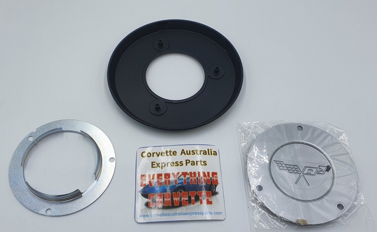 BUTTON KIT-HORN-WITH RETAINER AND EMBLEM-(EXCEPT 1978) -77 &amp; 79 (#E11886)  1D1