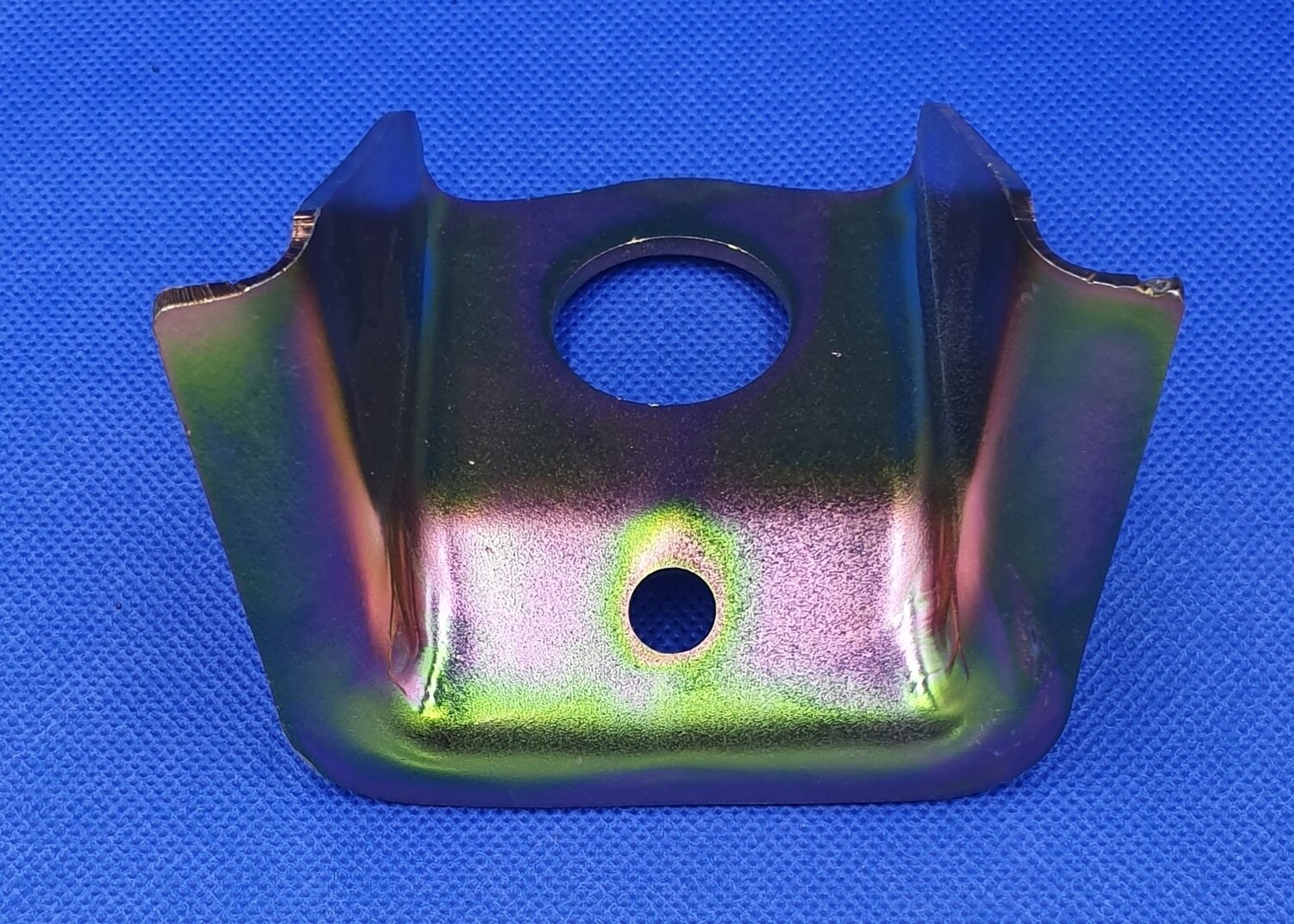 BRACKET-BODY MOUNT FRAME-#4-68-82 (#E21146) 7B2