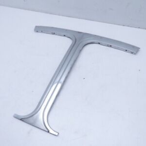 MOLDING-CENTER-T TOP-USED 68-82 (#E23641) 1DD1 MOLDING-CENTER-T TOP-USED 68-82 (#E23641) 1DD1