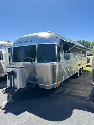 2014 Airstream Flying Cloud 27FBQ "LOTS OF UPGRADES"