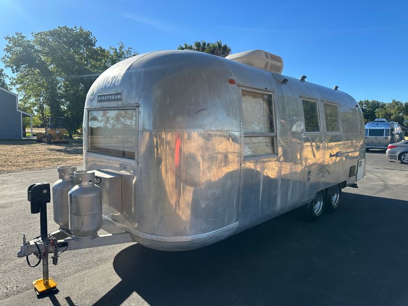 1965 Airstream International Tradewind 24