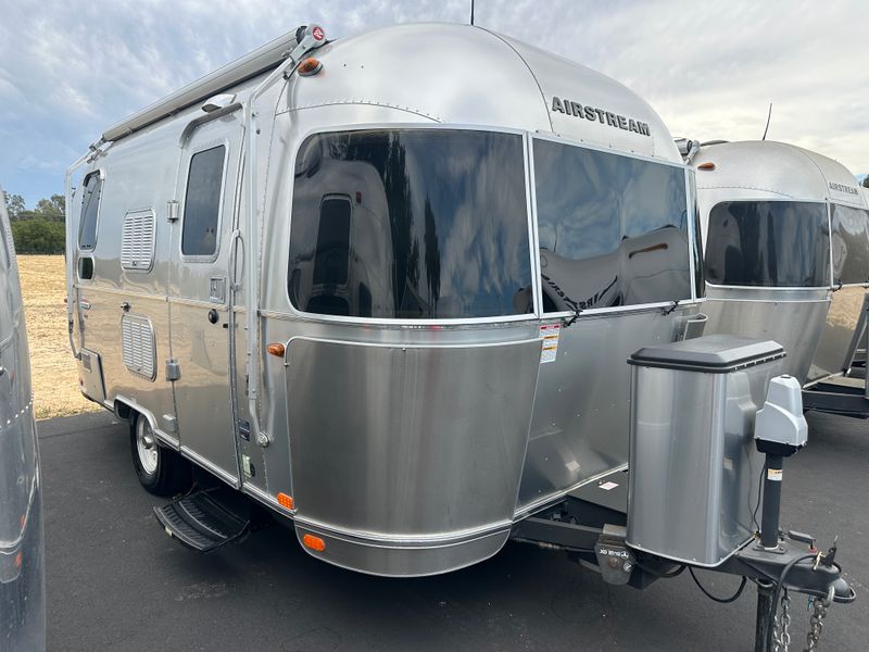 2016 International Signaure 19CB Bambi
