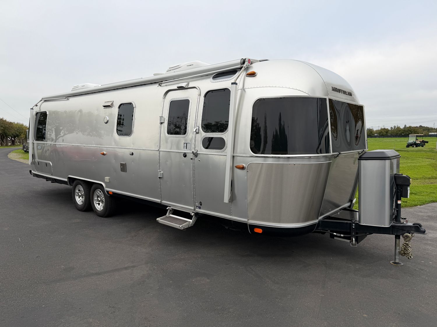 2021 Classic 30RBT with $20k in upgrades 2021 Classic 30RBT with $20k in upgrades