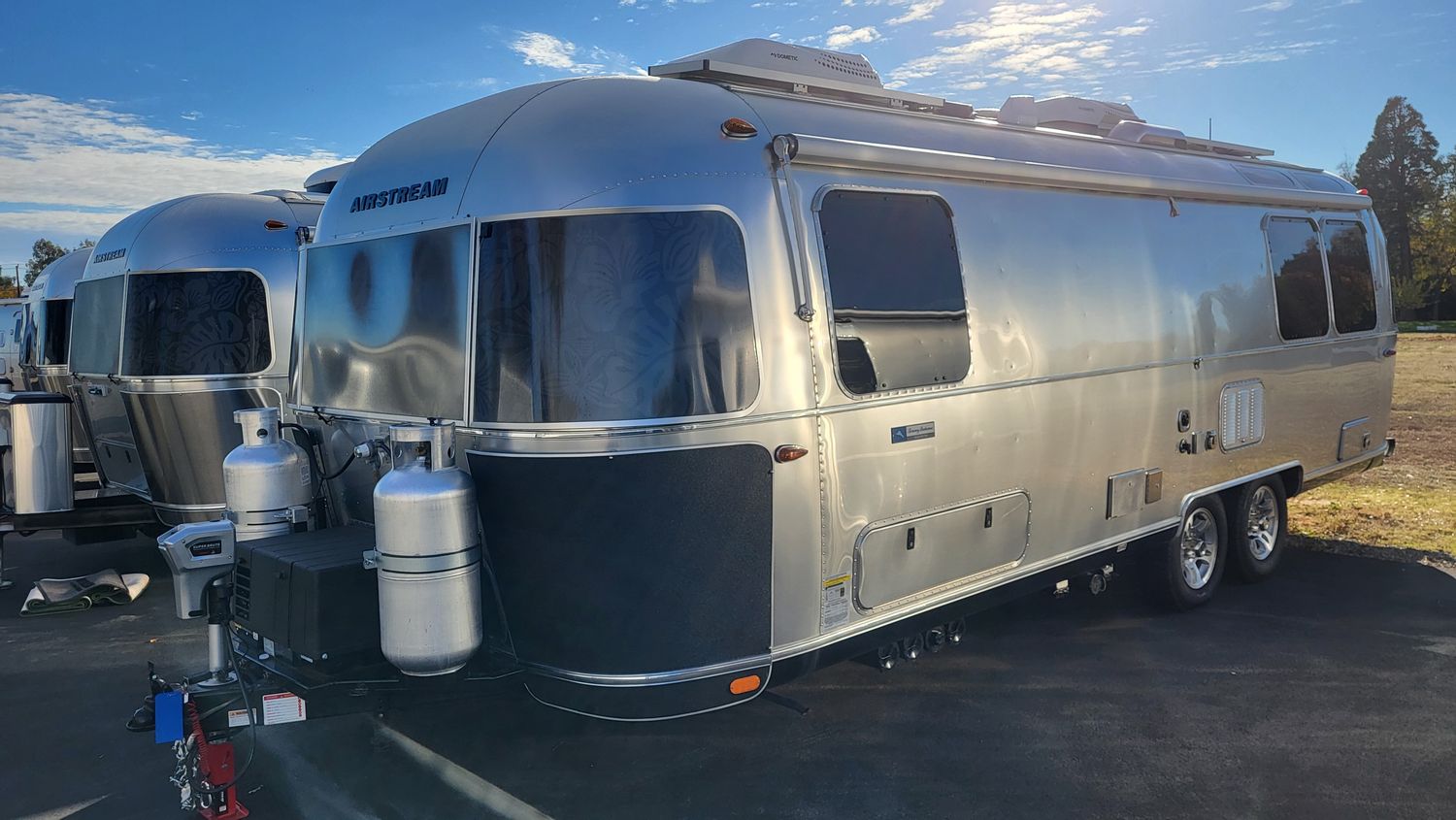2019 AIRSTREAM TOMMY BAHAMA 27FB Twin with over $100k in Custom Upgrades! 2019 AIRSTREAM TOMMY BAHAMA 27FB Twin with over $100k in Custom Upgrades!