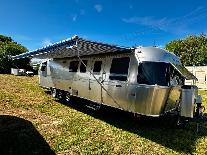 2009 Airstream Classic Limited 34 Slideout