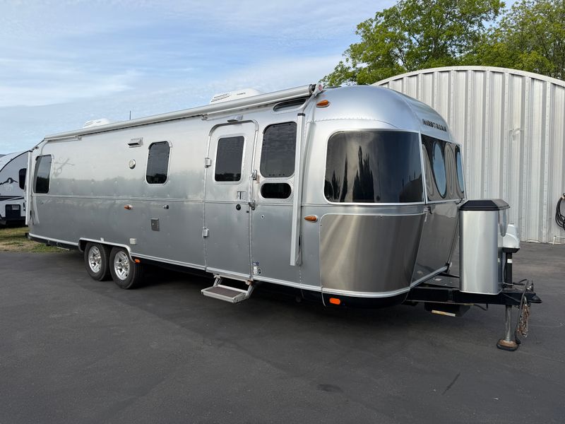 2018 Classic 30RBQ Super clean!!