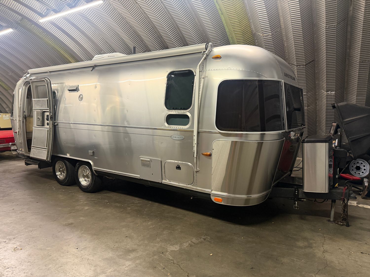 2010 Airstream Flying Cloud 25FBQ.. 1 owner