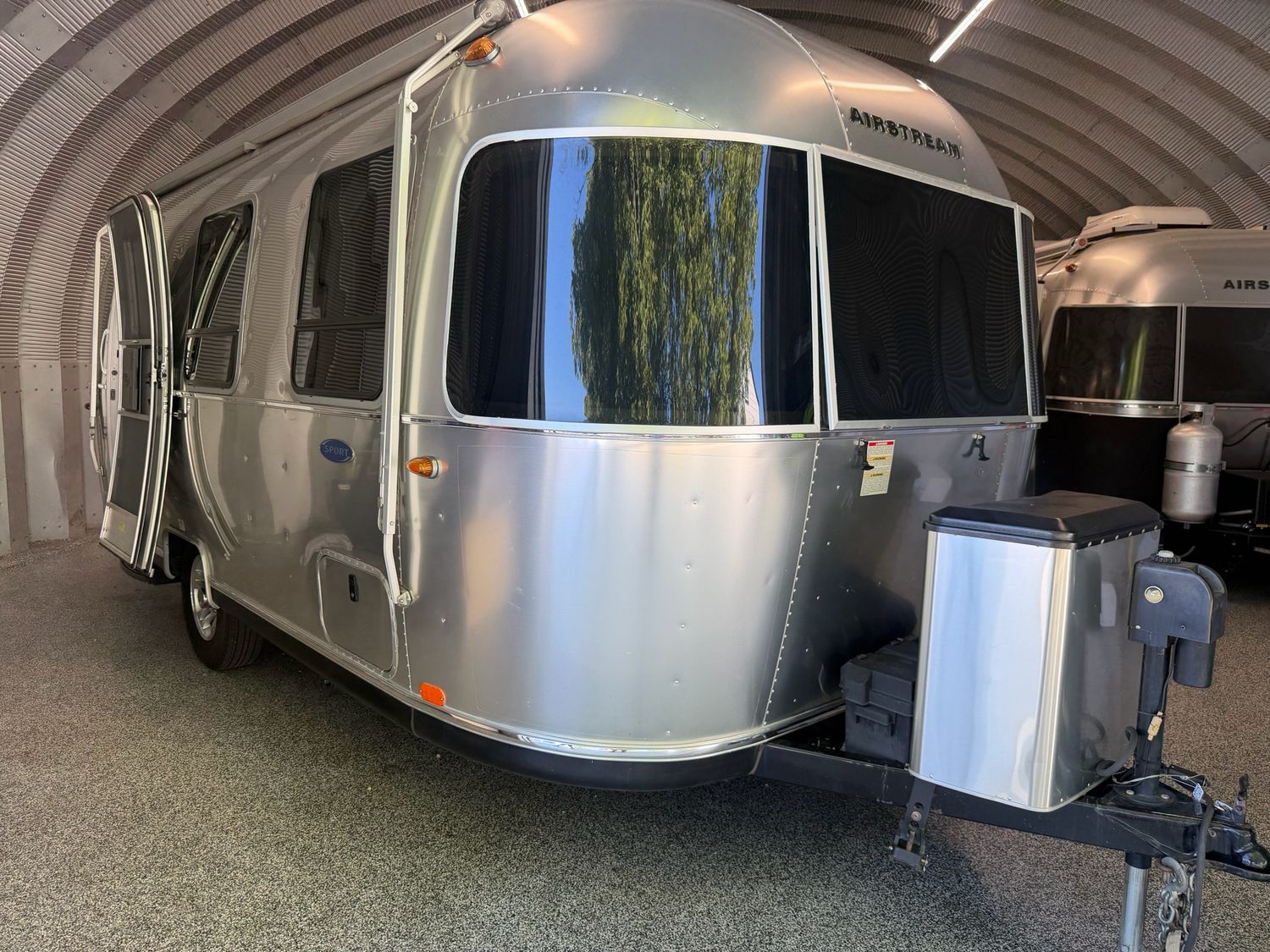 2018 Airstream Bambi Sport 22FB 2018 Airstream Bambi Sport 22FB